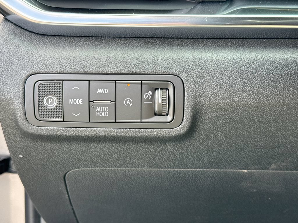 New 2027 GMC Terrain Elevation w/ Technology Package II AWD/4WD image 18