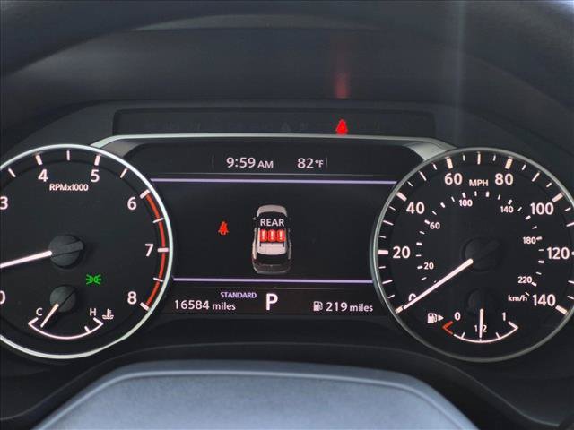 Used 2025 Nissan Rogue S FWD image 11