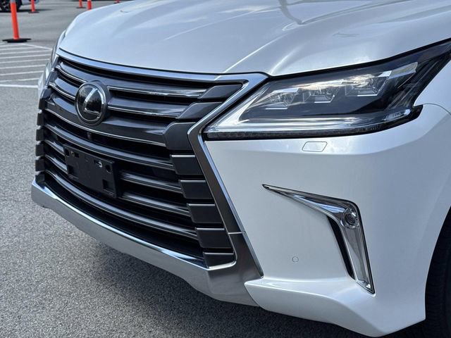 Certified 2020 Lexus LX 570 4WD w/ Luxury Package image 10