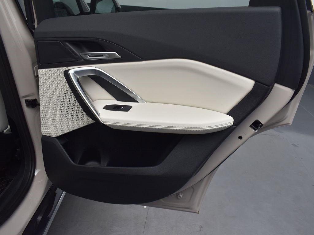 New 2026 BMW X1 xDrive28i w/ Technology Package image 21