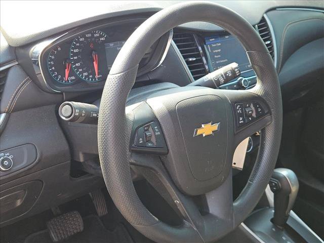 Used 2020 Chevrolet Trax LT w/ LPO, Protection Package FWD image 8