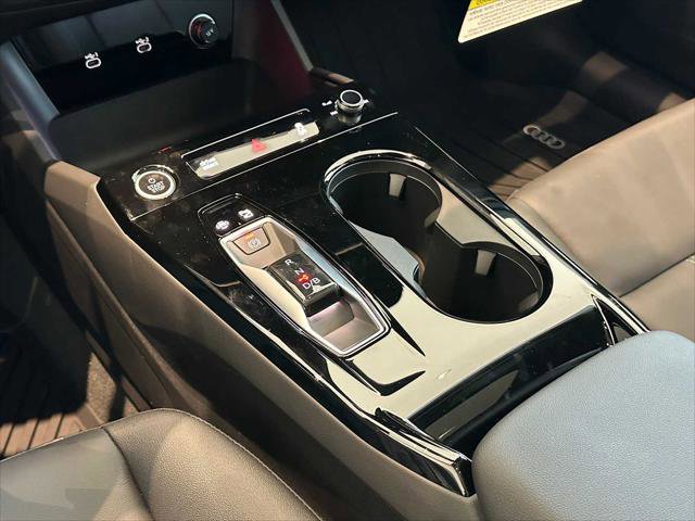 New 2025 Audi A6 e-tron Premium Plus image 32