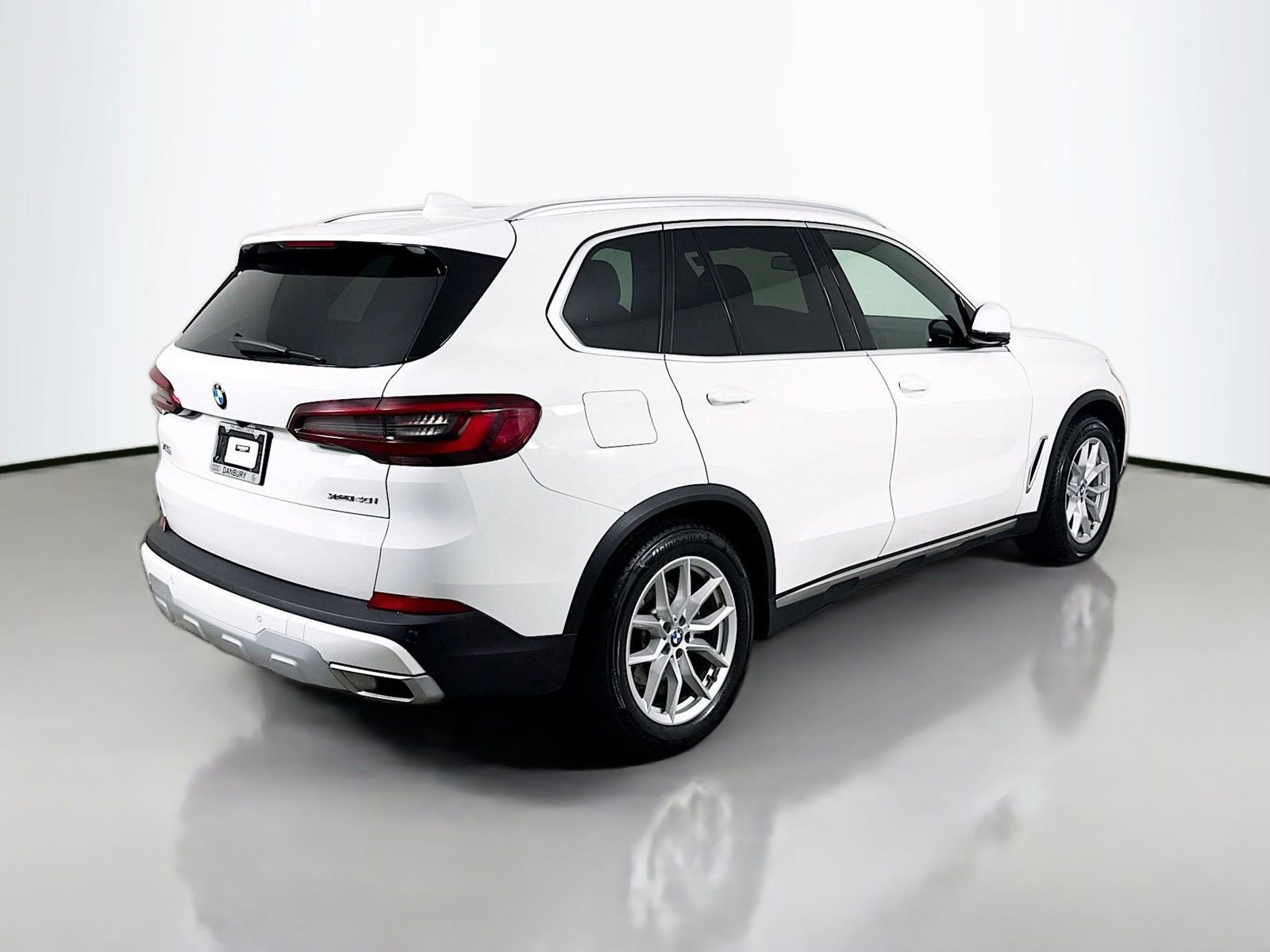 Used 2023 BMW X5 xDrive40i w/ Premium Package image 9