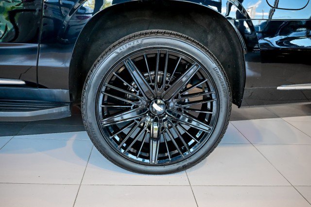 Used 2021 Cadillac Escalade ESV Premium Luxury AWD/4WD image 43