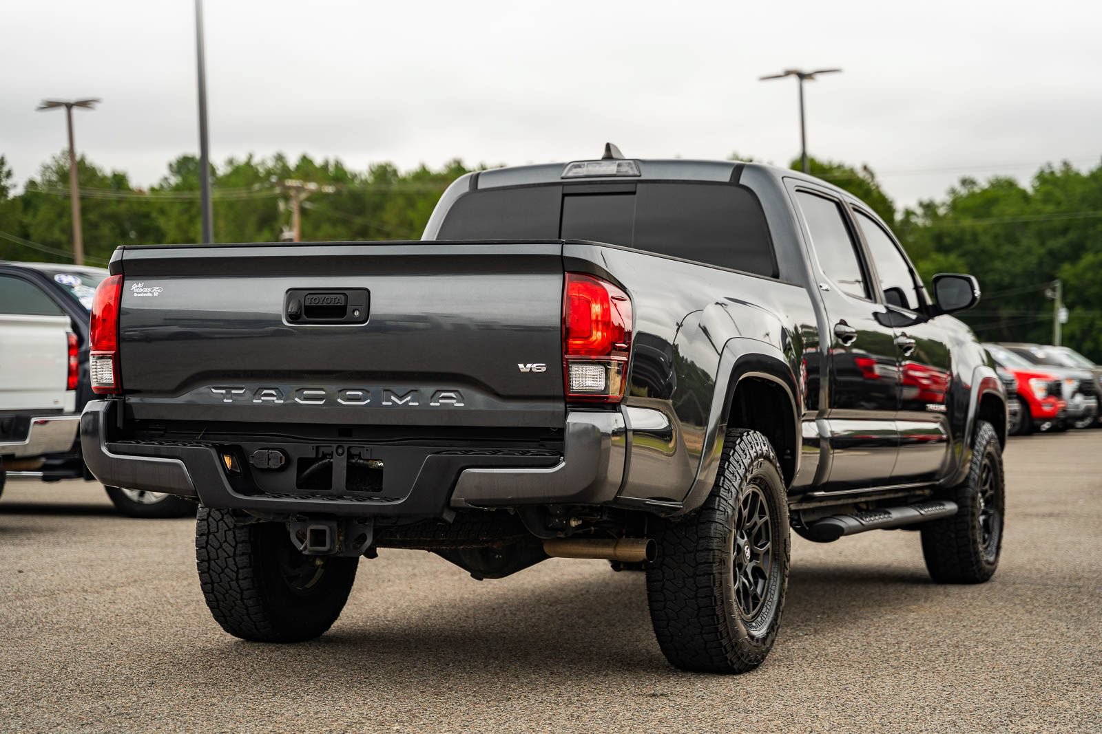 Used 2022 Toyota Tacoma SR5 w/ Technology Package RWD image 7