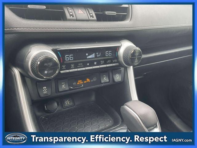 Used 2023 Toyota RAV4 XLE Premium AWD/4WD image 31