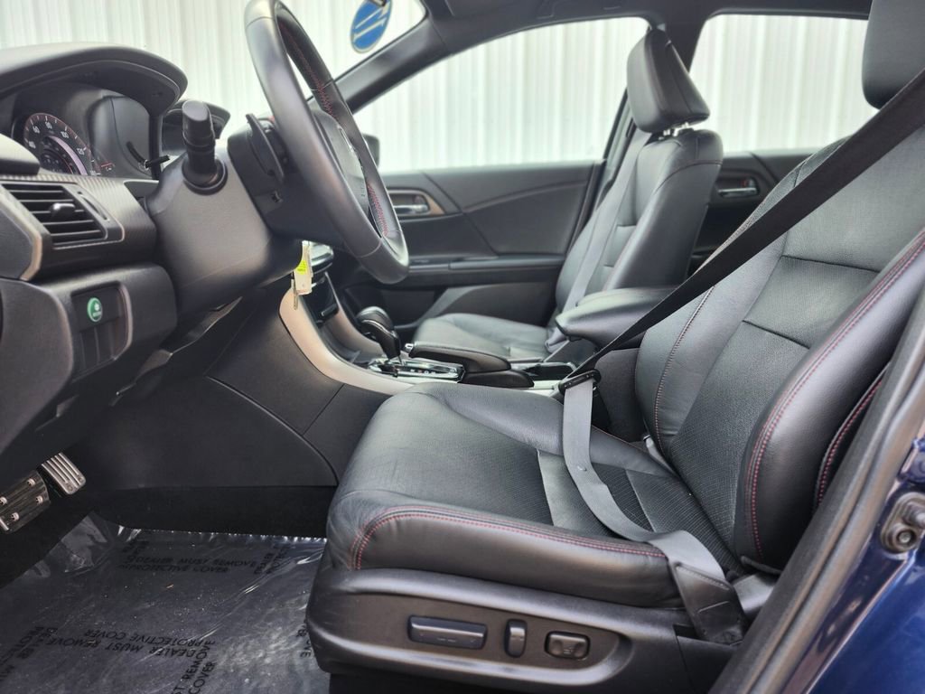 Used 2017 Honda Accord Sport Special Edition image 16