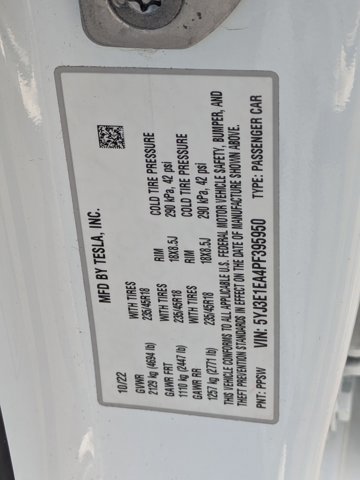 Used 2023 Tesla Model 3 Standard Range image 23