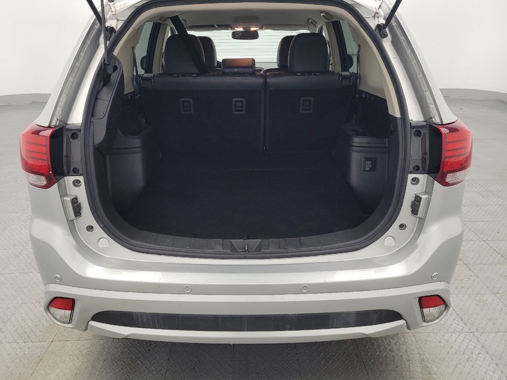 Used 2018 Mitsubishi Outlander SEL image 29