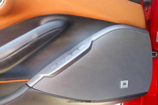 Used 2019 Ferrari Portofino image 31