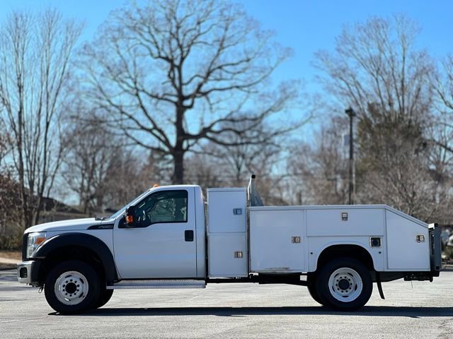 Used 2016 Ford F550 2WD Regular Cab Super Duty image 8