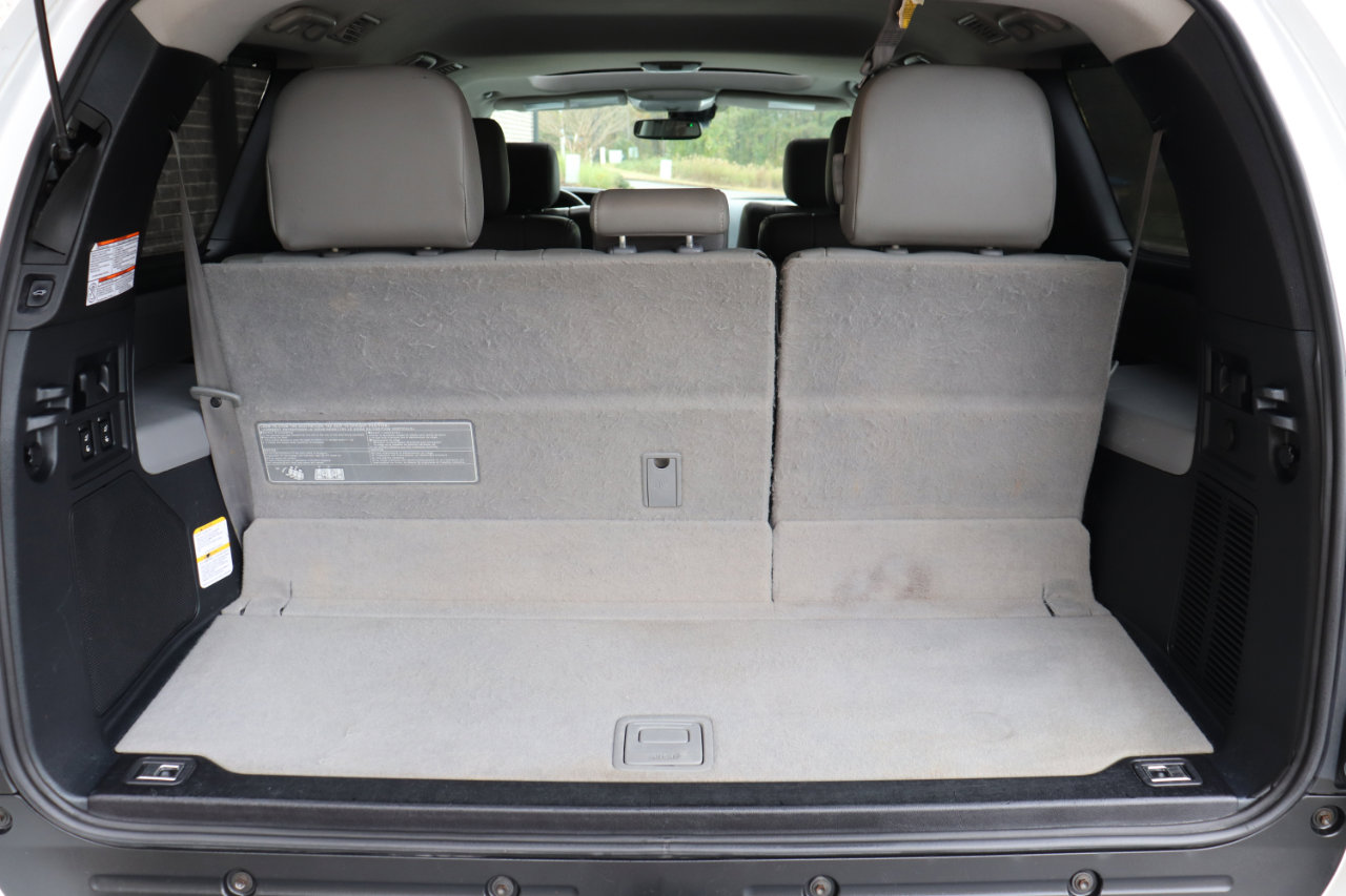 Used 2018 Toyota Sequoia Limited image 39