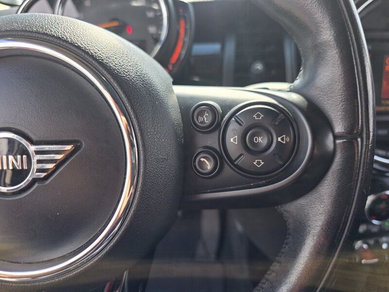 Used 2020 MINI Cooper 4-Door Hardtop FWD image 28