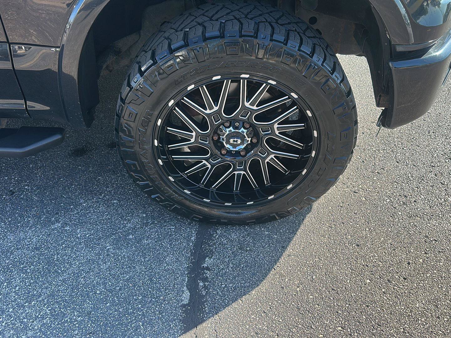 Used 2015 Ford F150 XLT w/ Equipment Group 302A Luxury AWD/4WD image 9