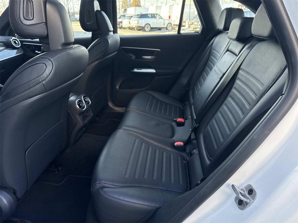 Used 2025 Mercedes-Benz GLC 43 AMG 4MATIC image 13
