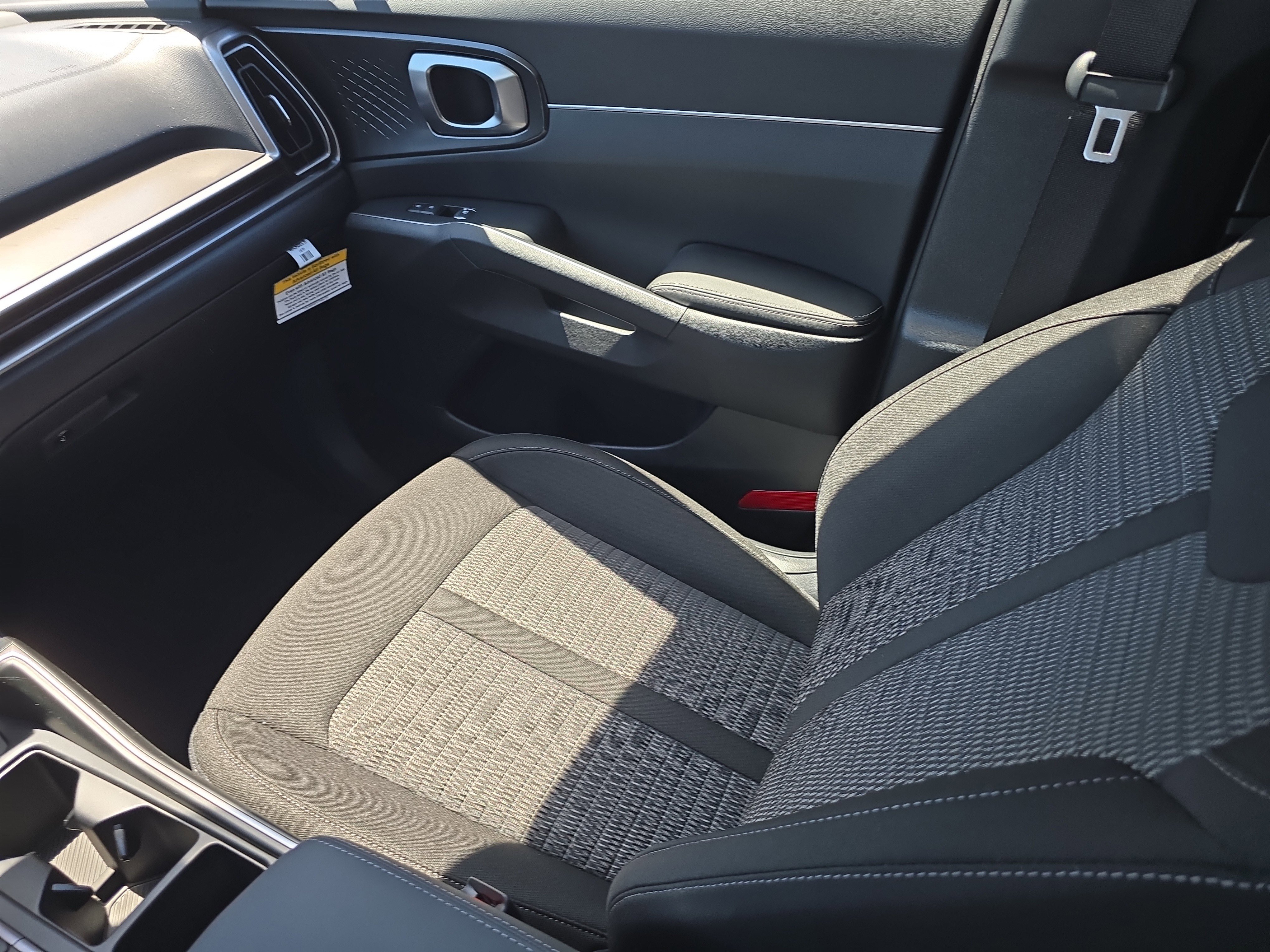 New 2026 Kia Sorento LX FWD image 15