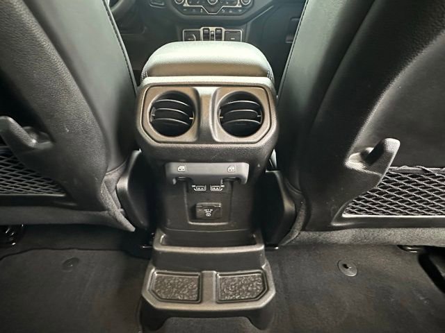 Used 2024 Jeep Wrangler Unlimited Rubicon 4xe image 36