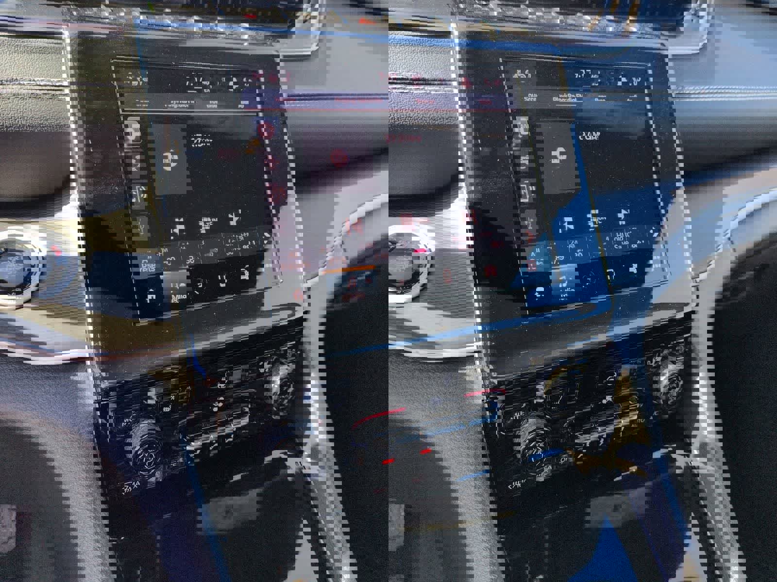 New 2026 Jeep Grand Cherokee Laredo X image 23