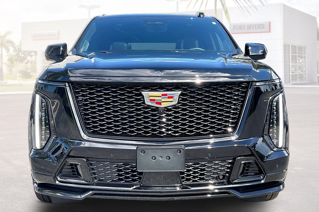 Used 2026 Cadillac Escalade ESV V AWD/4WD image 25