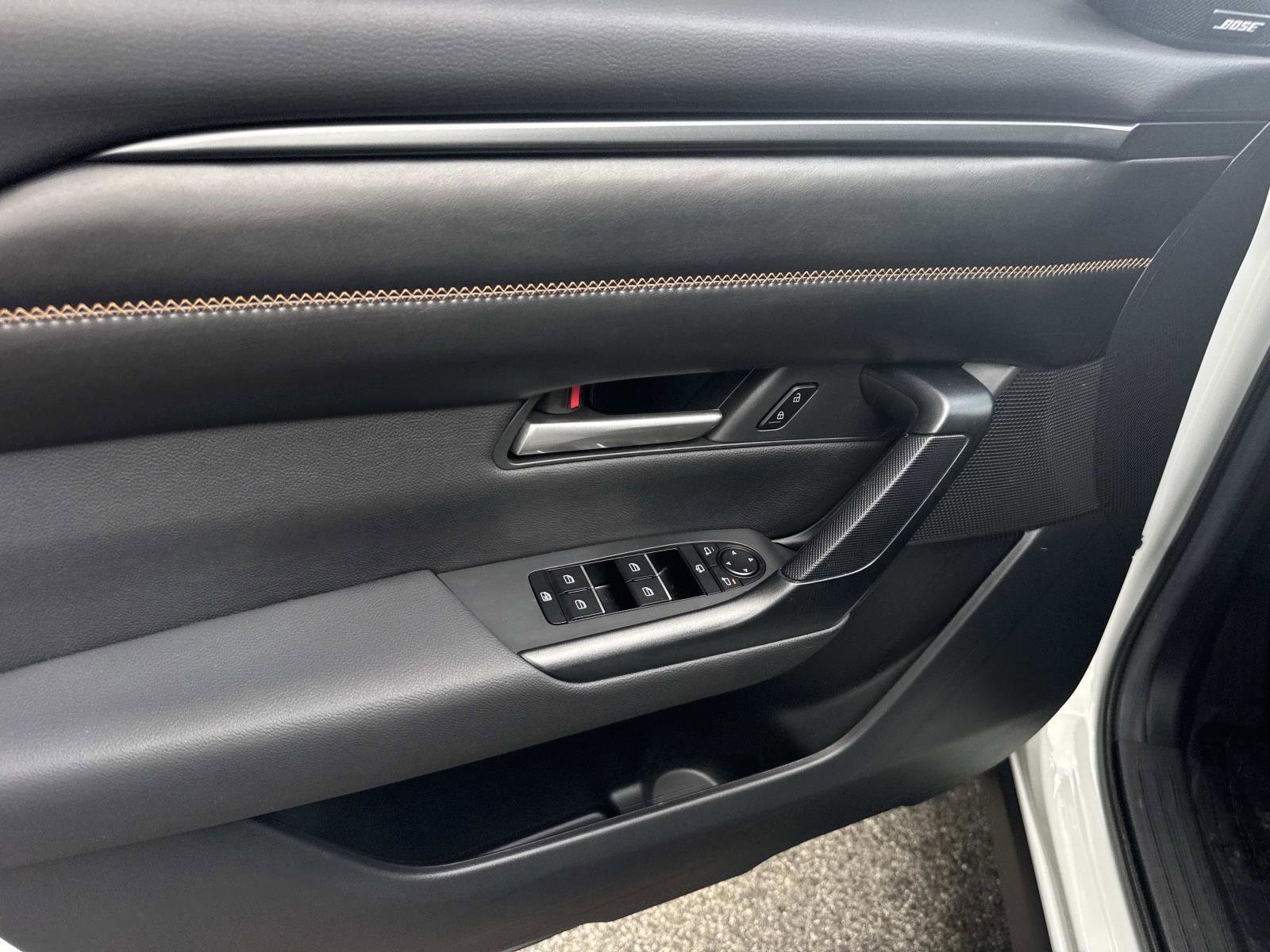 Used 2025 MAZDA CX-50 AWD 2.5 Turbo w/ Premium Pkg image 17