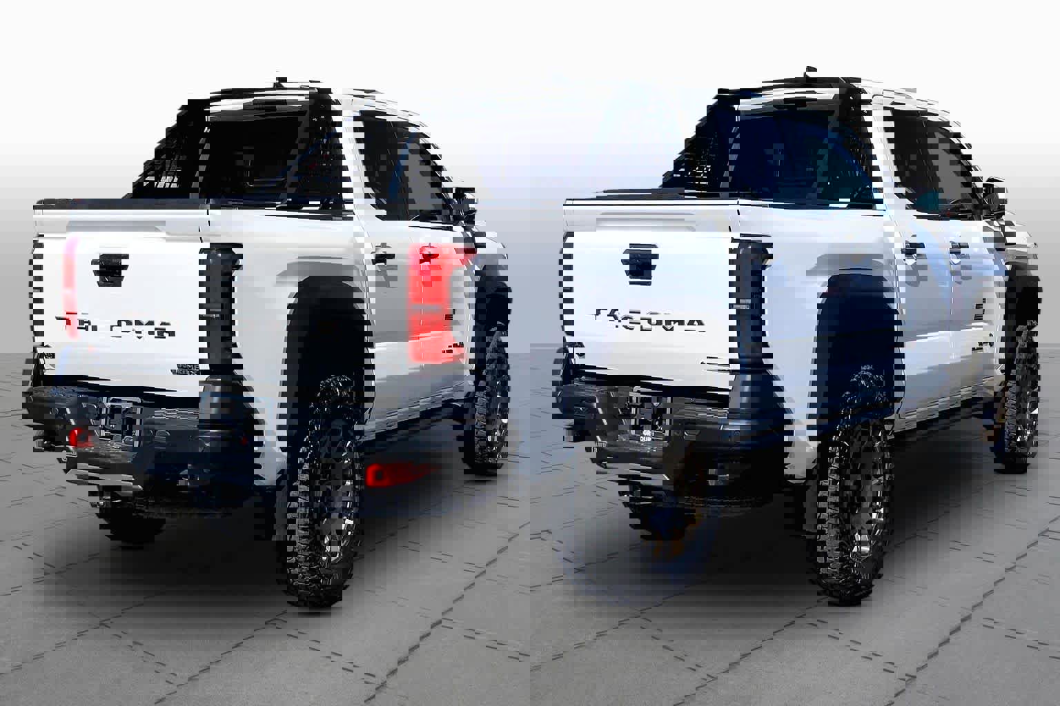 Used 2024 Toyota Tacoma 4x4 Double Cab Hybrid image 13