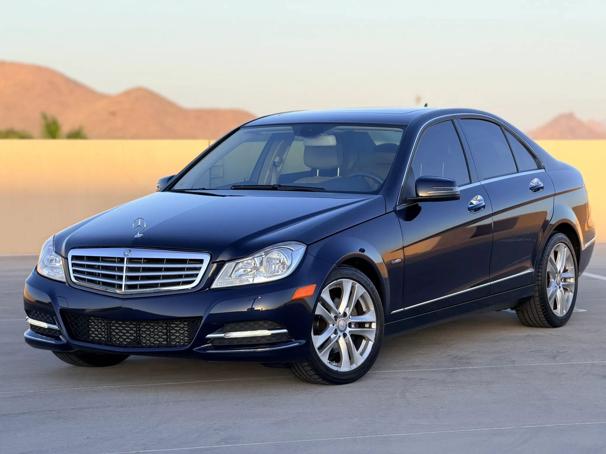 Used 2012 Mercedes-Benz C 250 Sedan image 5