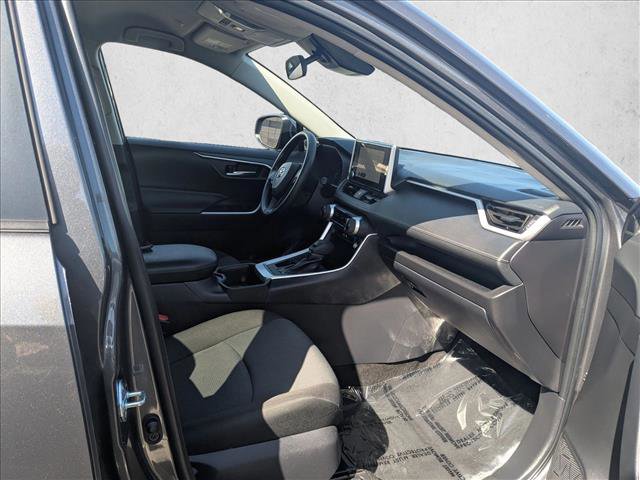 Used 2025 Toyota RAV4 XLE FWD image 26