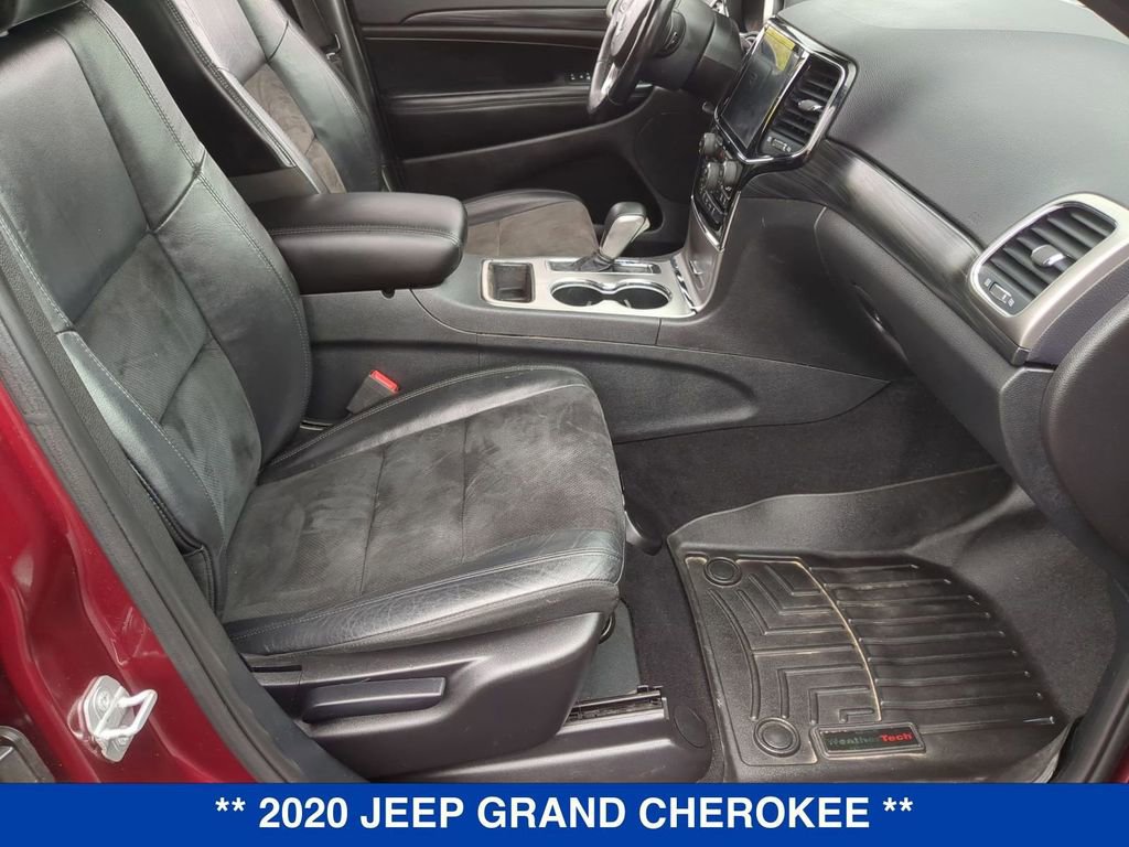 Used 2020 Jeep Grand Cherokee Altitude AWD/4WD image 23