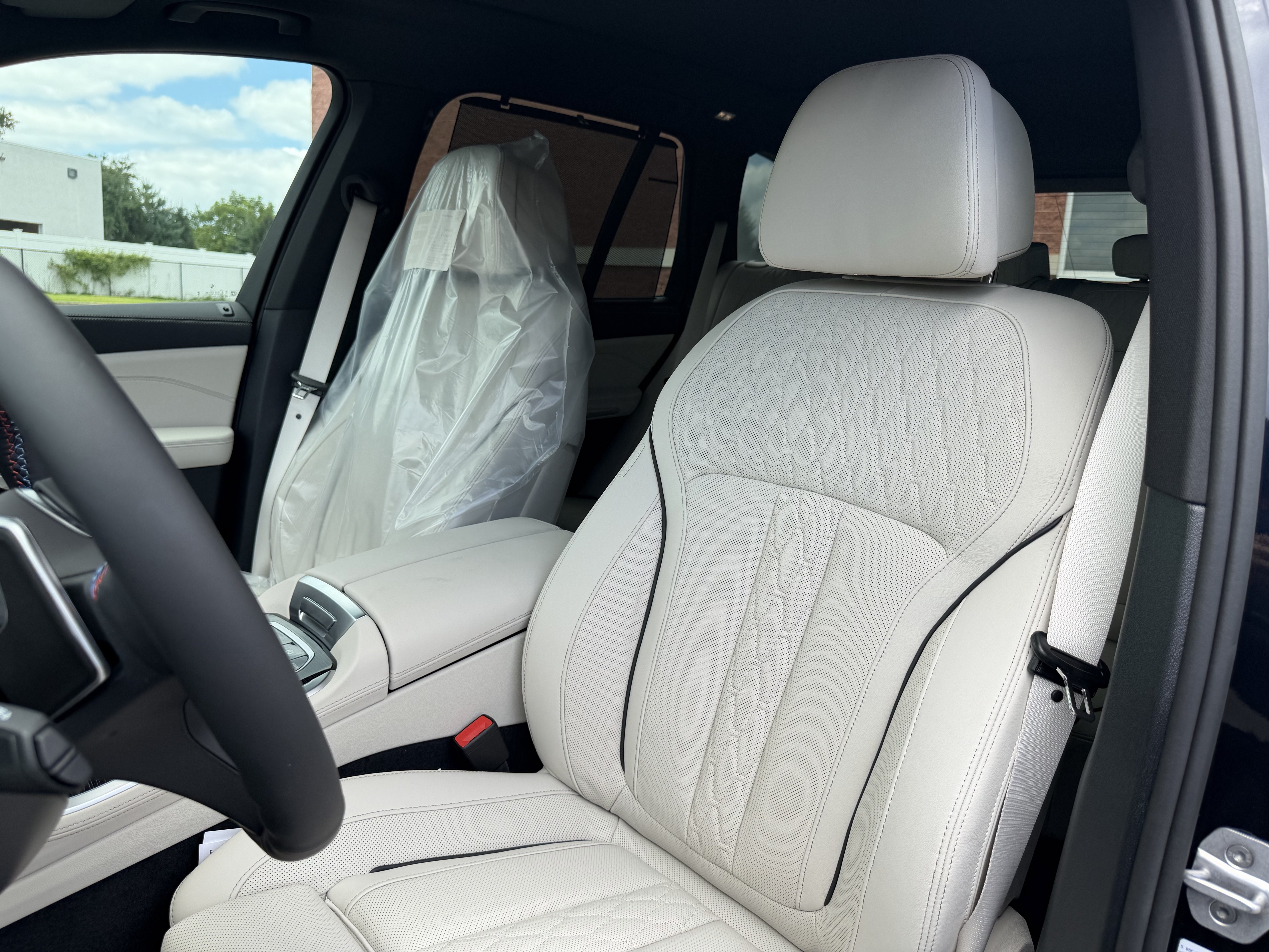 New 2026 BMW X5 M60i AWD/4WD image 10