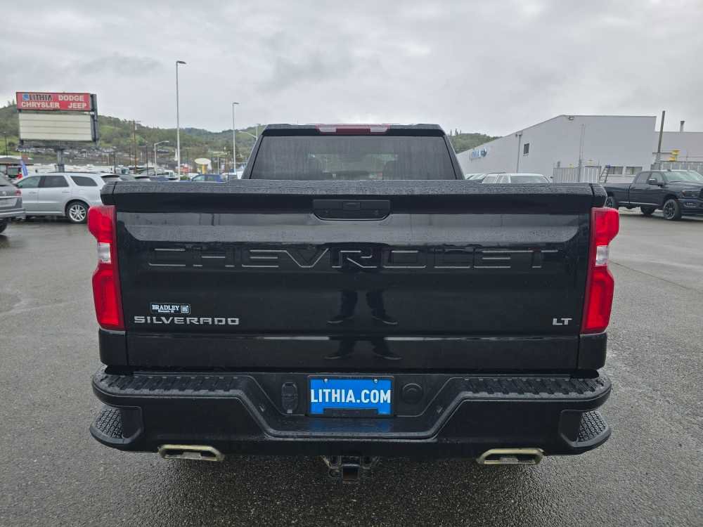 Used 2022 Chevrolet Silverado 1500 LT Trail Boss w/ Bed Protection Package AWD/4WD image 4