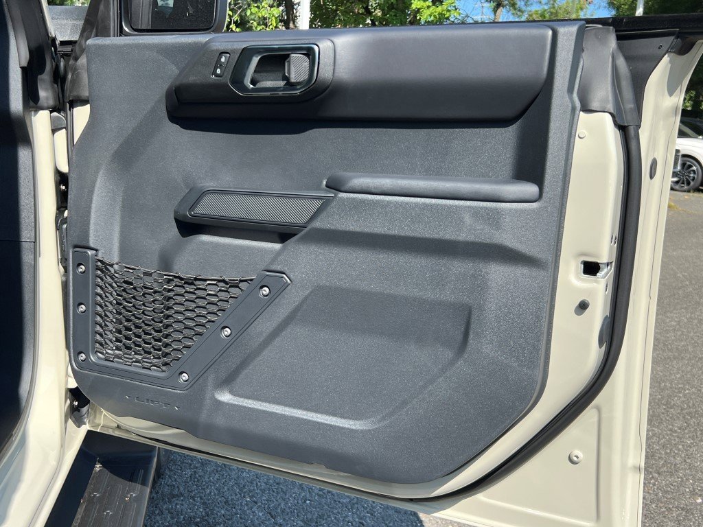 New 2025 Ford Bronco Outer Banks image 7