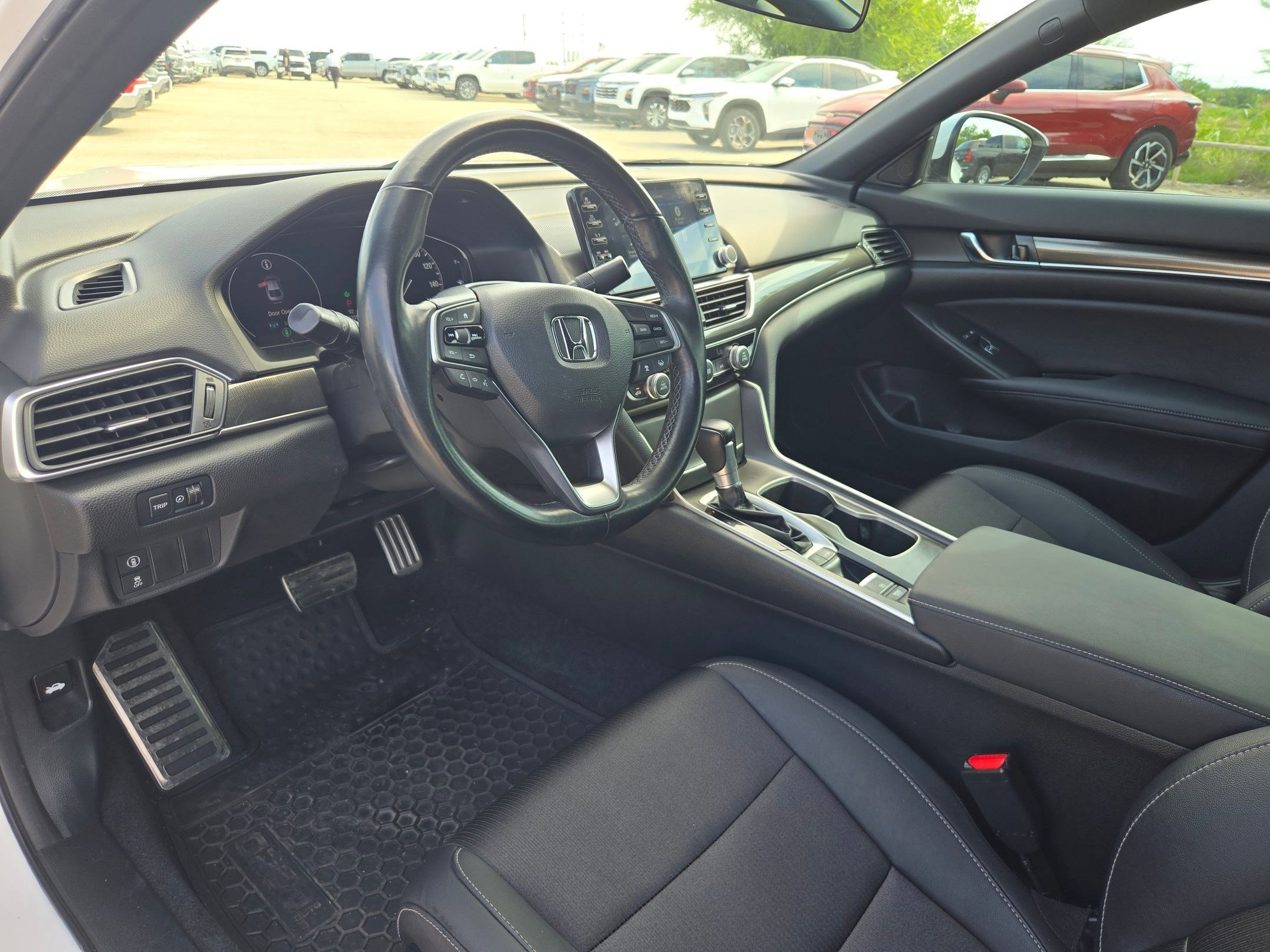 Used 2020 Honda Accord Sport image 11