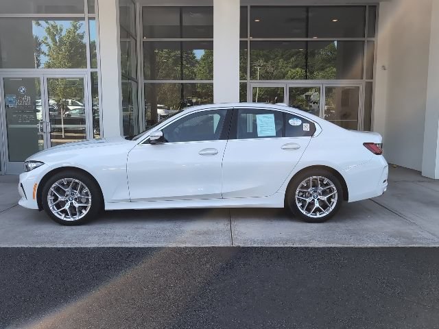 Used 2025 BMW 330i xDrive Sedan w/ Convenience Package AWD/4WD image 8