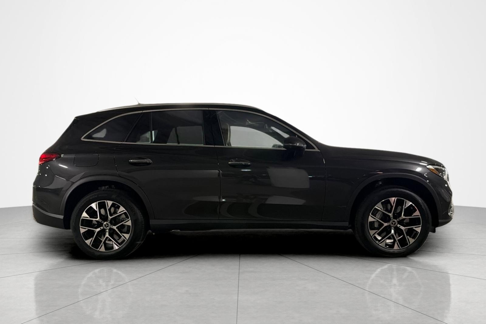 New 2027 Mercedes-Benz GLC 350e 4MATIC image 6