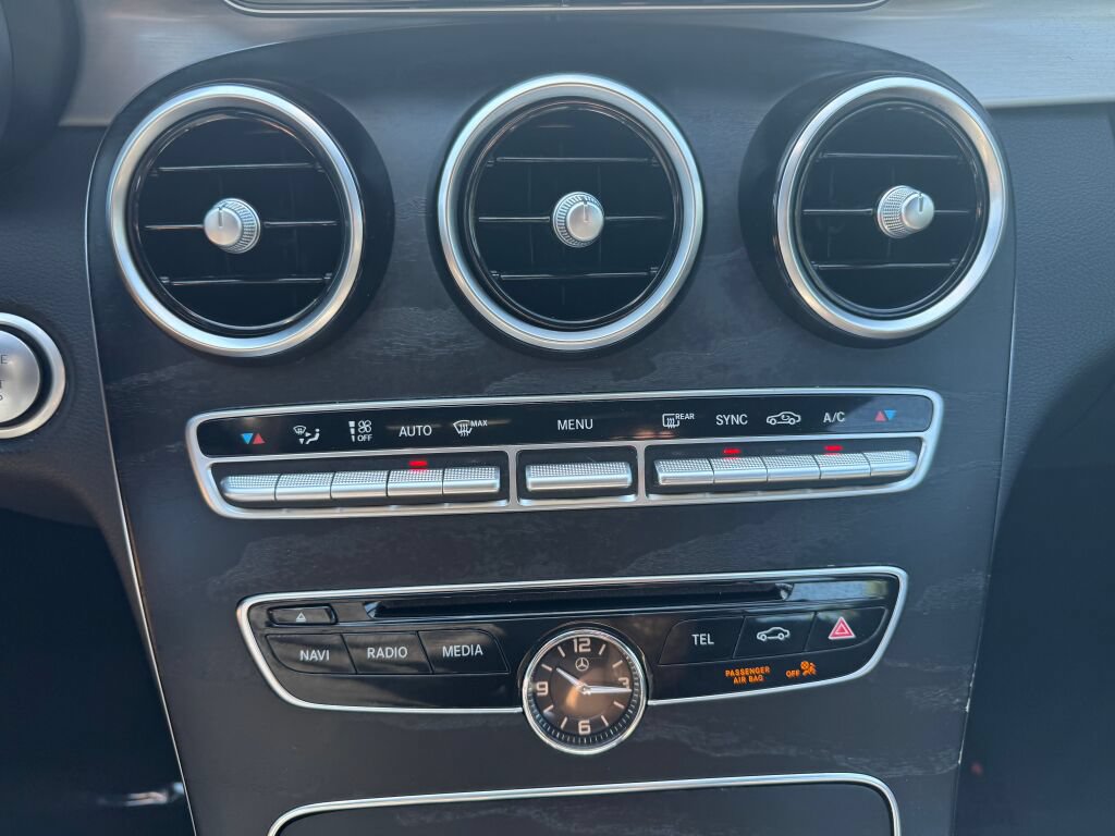 Used 2018 Mercedes-Benz C 300 4MATIC Sedan image 20