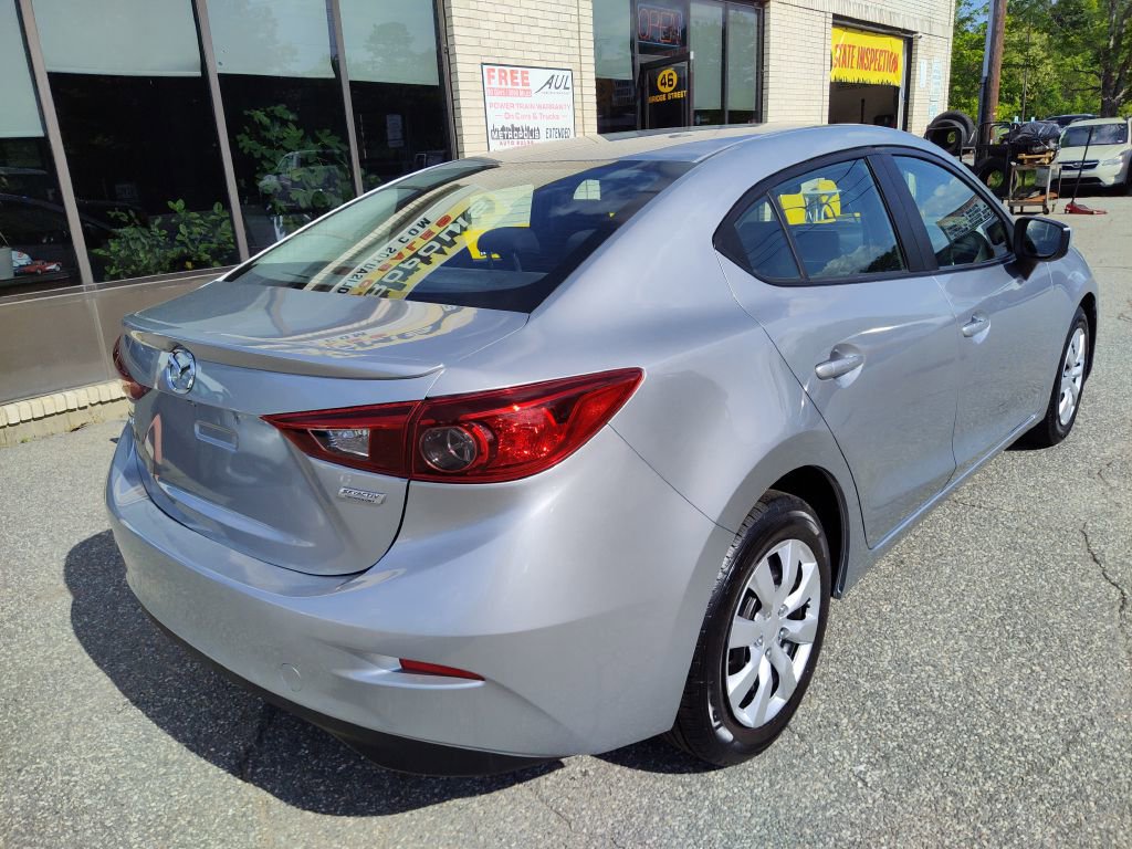 Used 2018 MAZDA MAZDA3 Sport image 9
