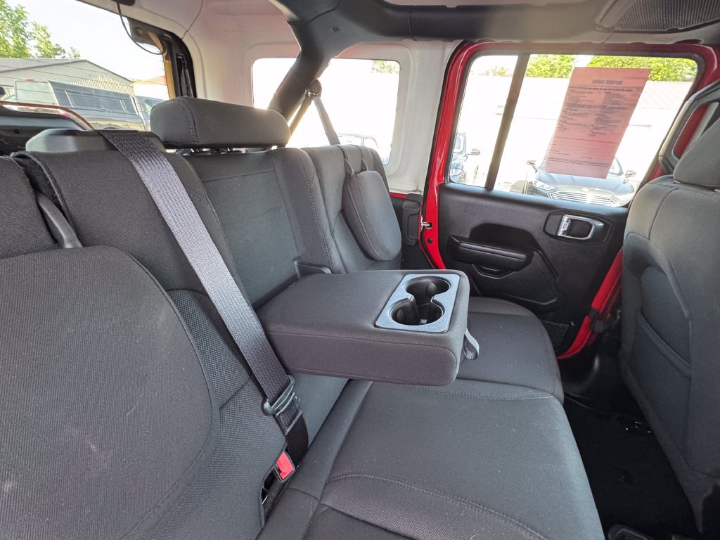 Used 2023 Jeep Wrangler Unlimited w/ Cold Weather Group AWD/4WD image 25