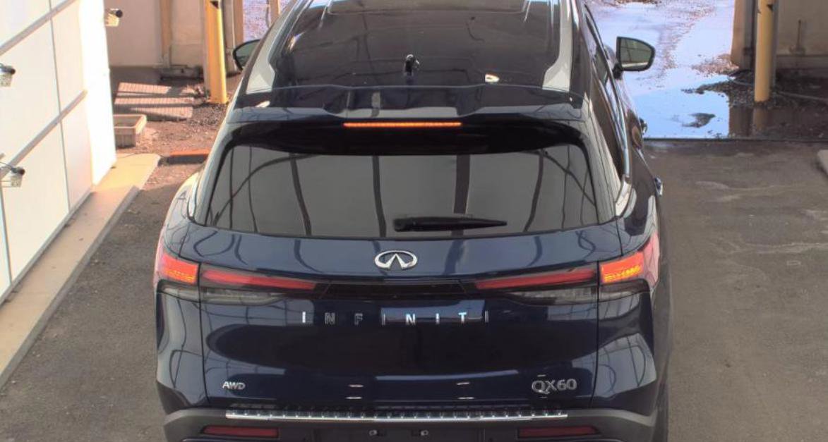 Used 2023 INFINITI QX60 Luxe w/ Cargo Package image 6