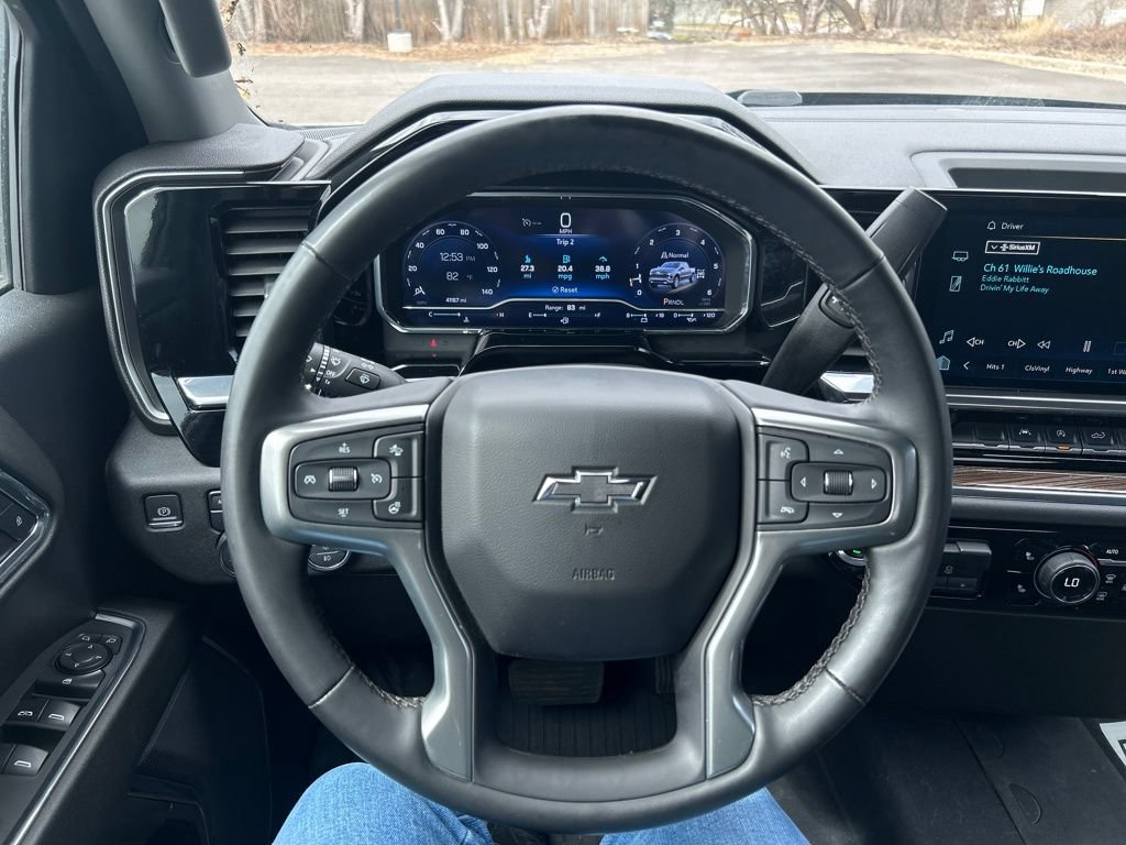 Used 2023 Chevrolet Silverado 1500 RST AWD/4WD image 23