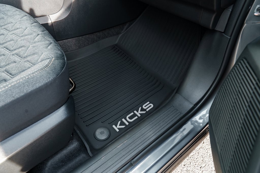 New 2026 Nissan Kicks SV w/ SV Premium Package image 27
