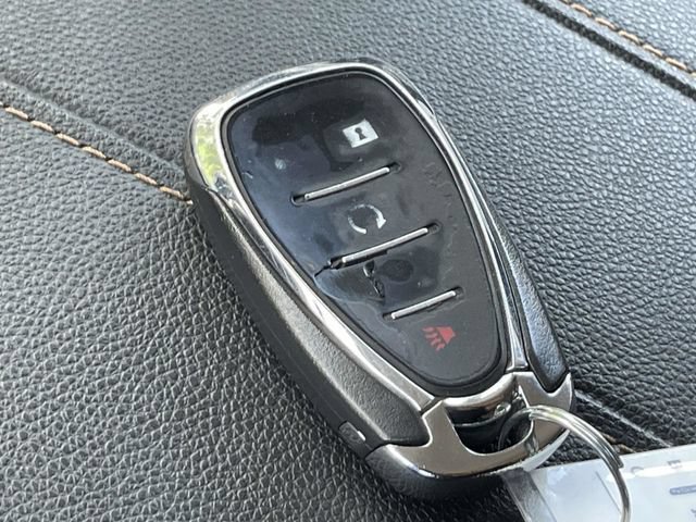 Used 2021 Chevrolet Traverse LT w/ LPO, Floor Liner Package AWD/4WD image 39