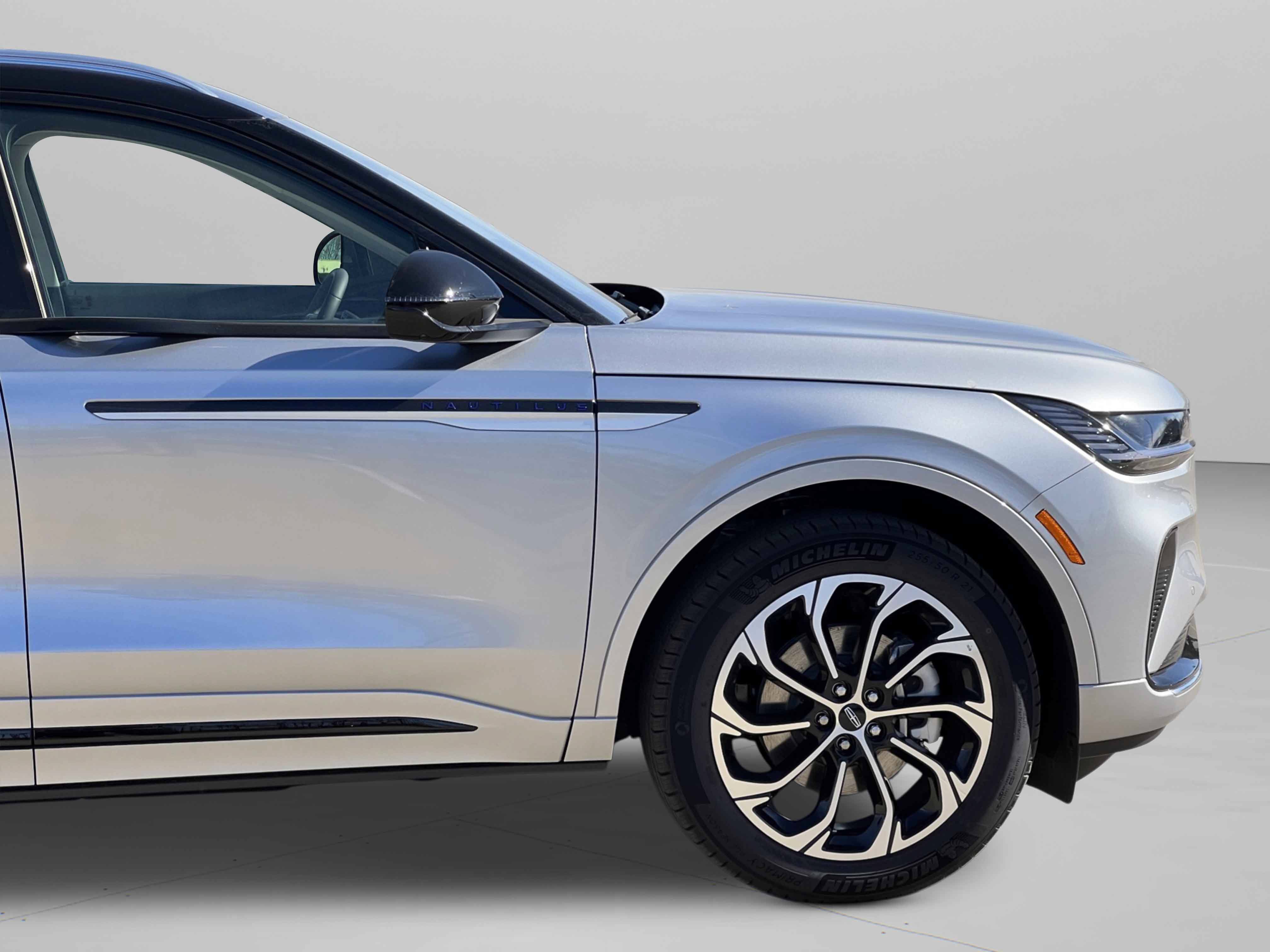 New 2026 Lincoln Nautilus Reserve AWD/4WD image 34