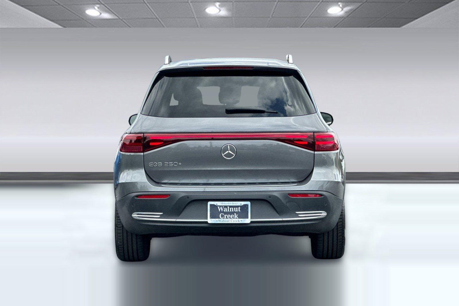 Certified 2025 Mercedes-Benz EQB 250+ image 9