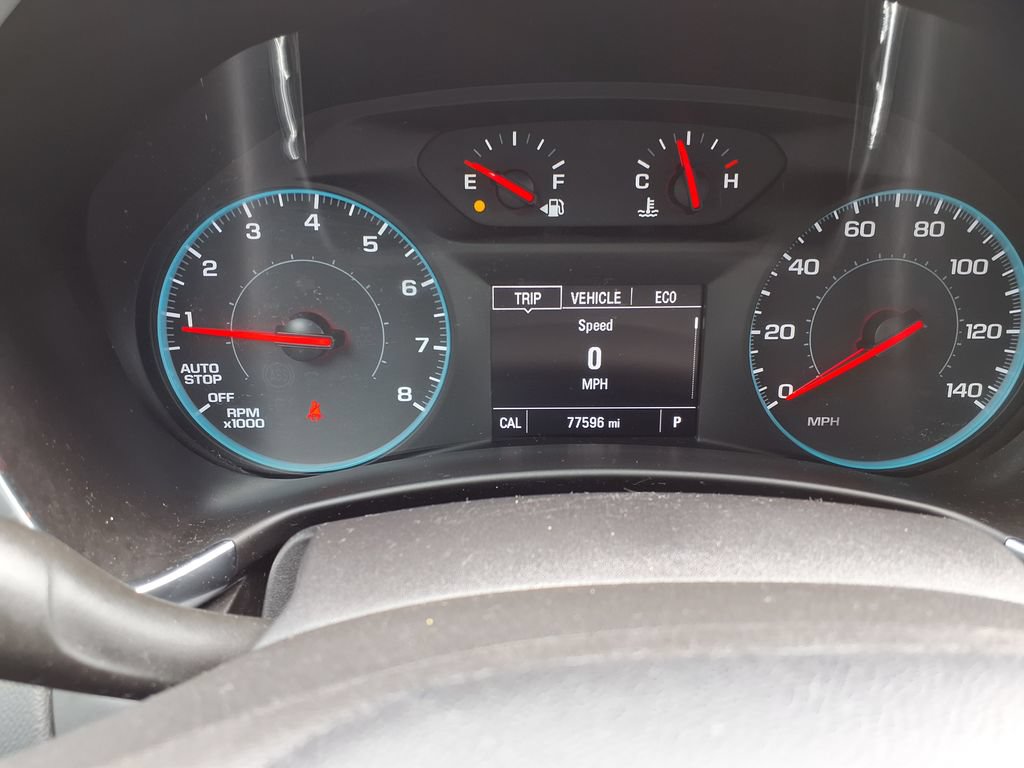 Used 2018 Chevrolet Equinox LT FWD image 25