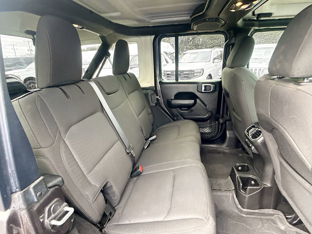 Used 2022 Jeep Wrangler Unlimited Sport AWD/4WD image 31