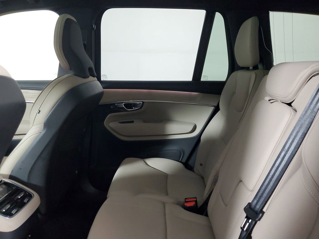 Certified 2025 Volvo XC90 B6 Plus image 14