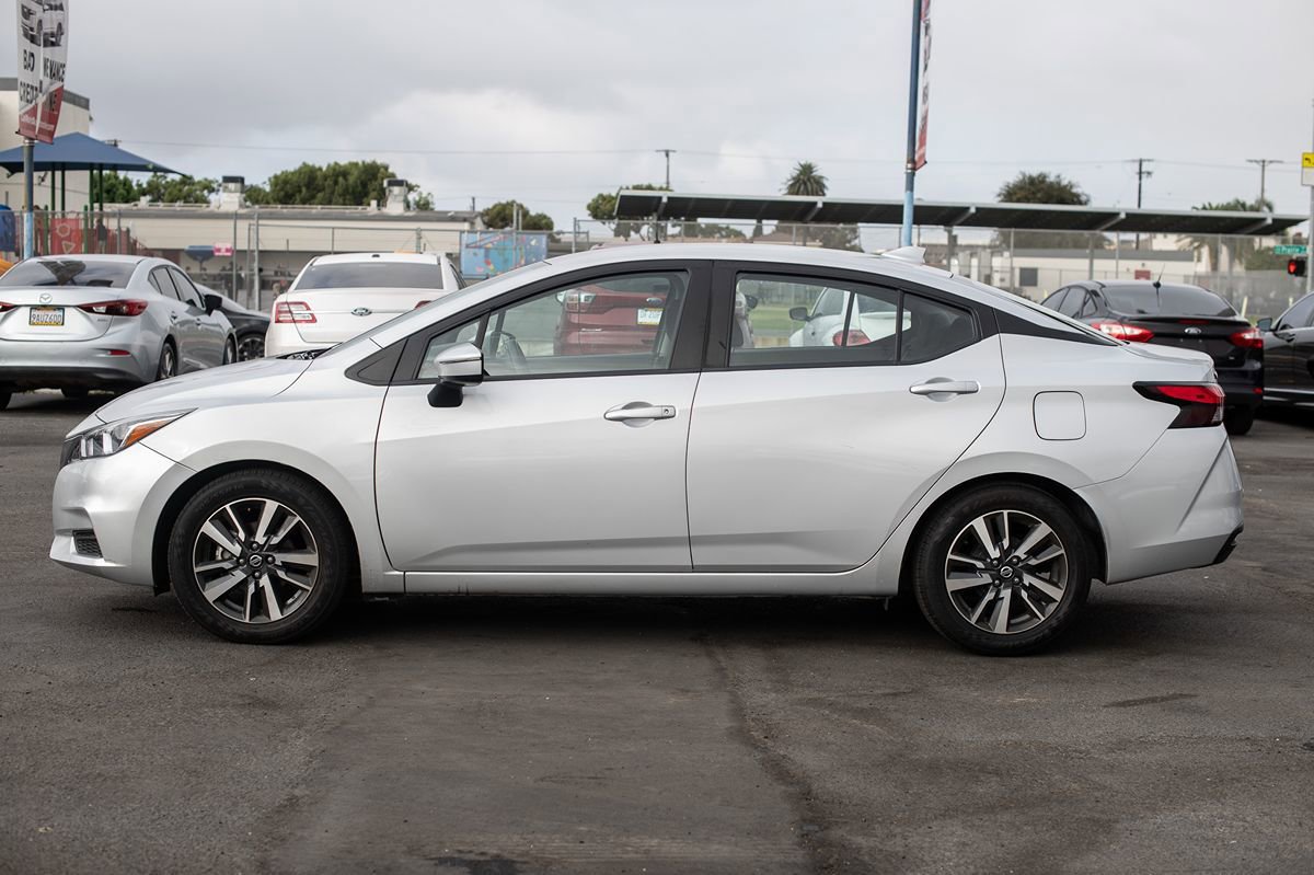 Used 2021 Nissan Versa SV image 6