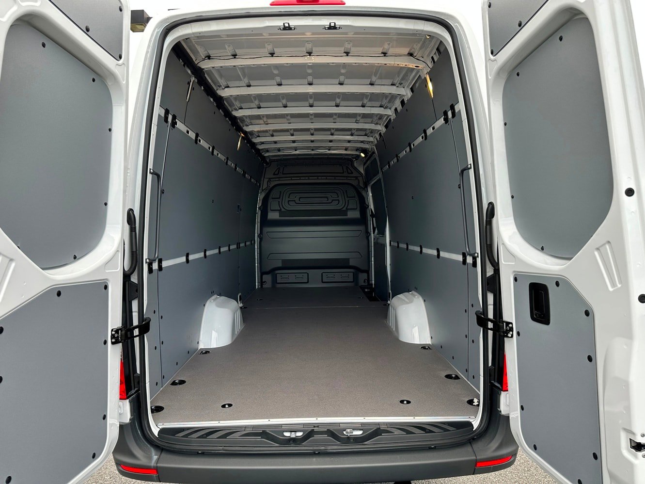 New 2026 Mercedes-Benz Sprinter 2500 image 22