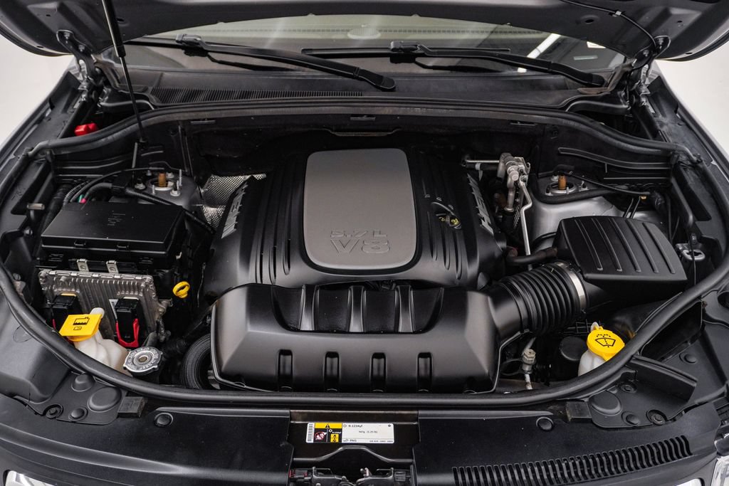 Used 2019 Jeep Grand Cherokee Overland AWD/4WD image 28