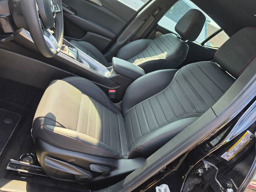 Used 2023 Dodge Hornet GT w/ GT Blacktop Package AWD/4WD image 6